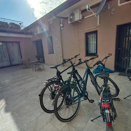 Diamond Bed & Breakfast 3*