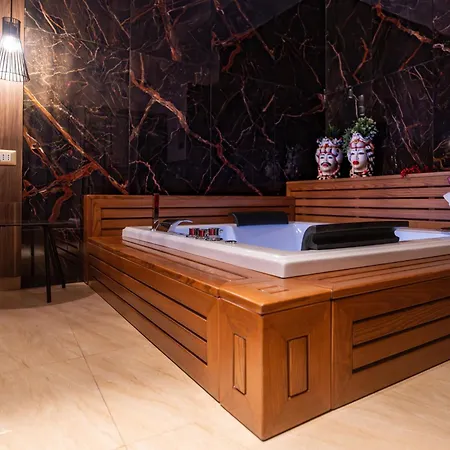 Diamond رانداتسو